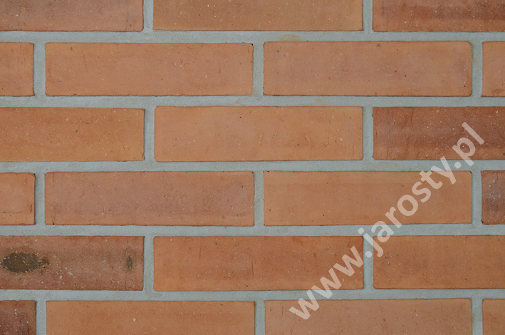 tiilitehdas Puolassa karkea keramiikka julkisivu tiilet hiilipolttimet